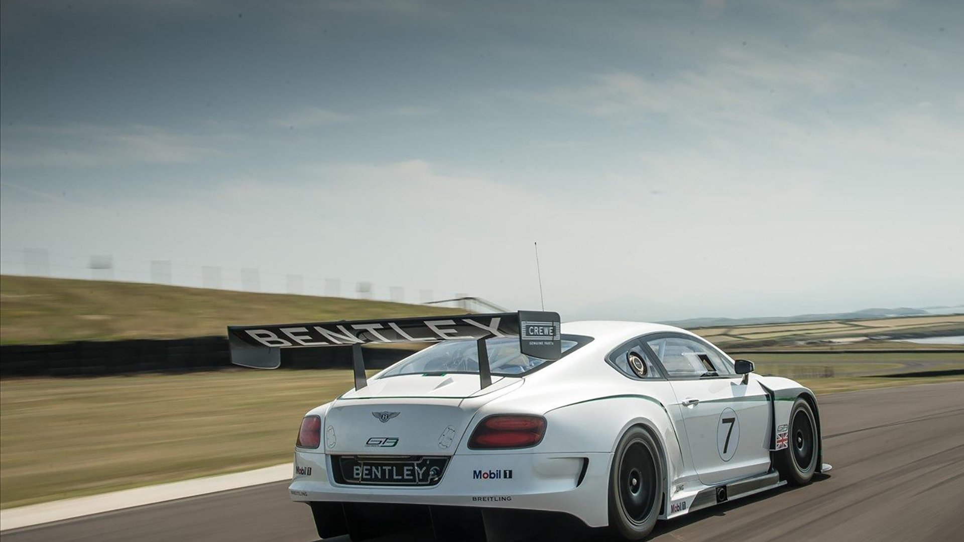 开云官方网站-奥斯汀马刺比赛录像分析，马刺奥迪