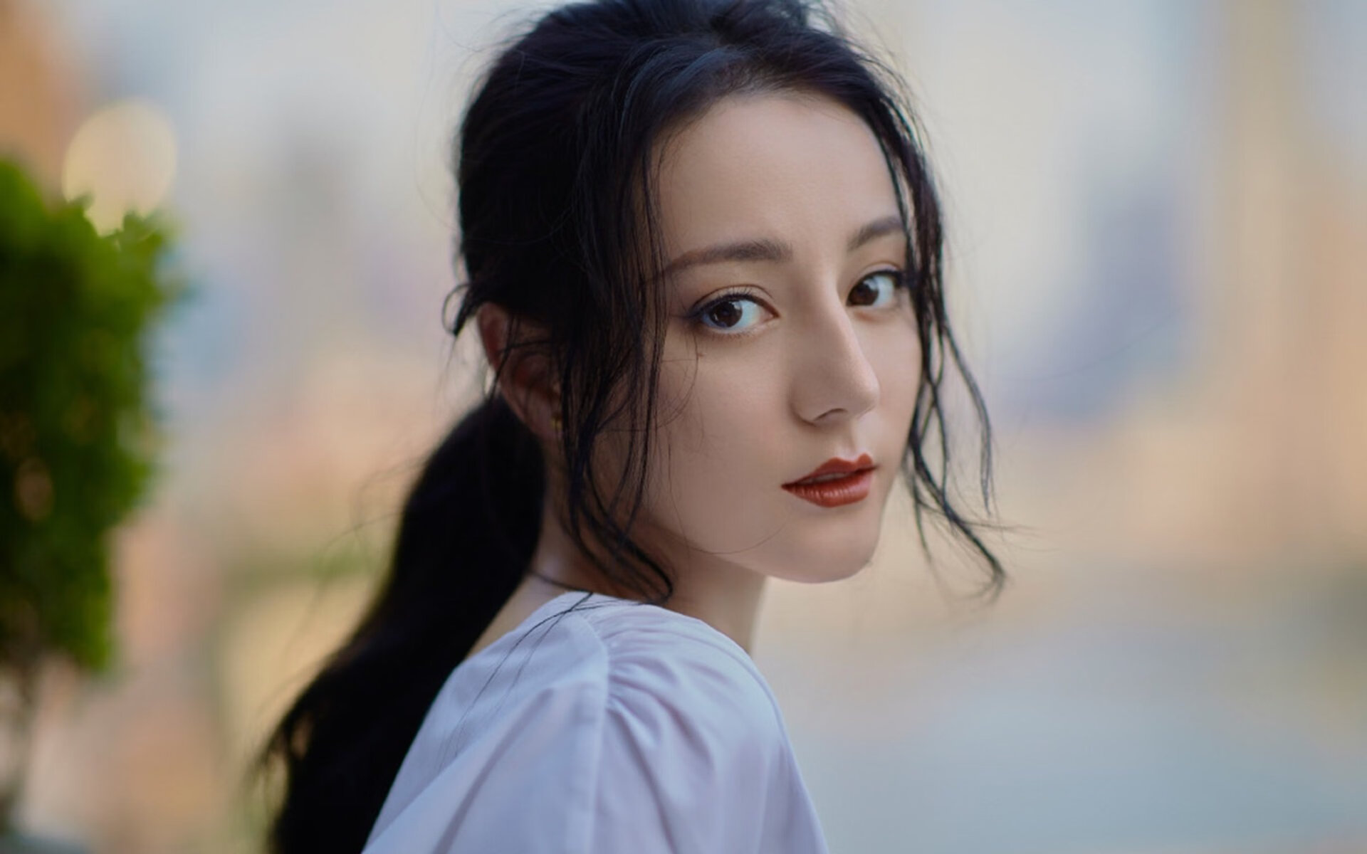 湖人主场迎战勇士詹姆斯冲击三双,詹姆斯湖人首战