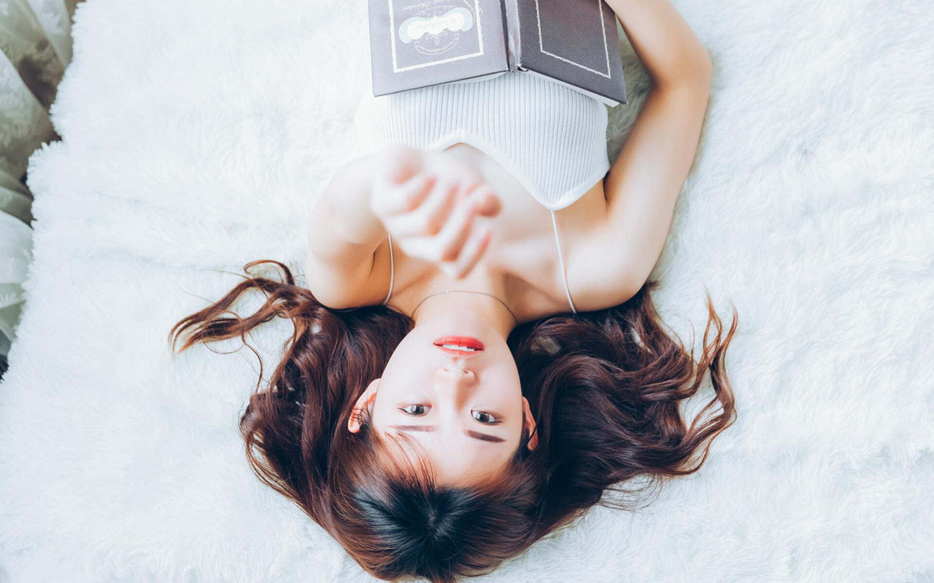 球星被包夹时是否应优先寻找底角射手,本赛季nba球员被包夹次数