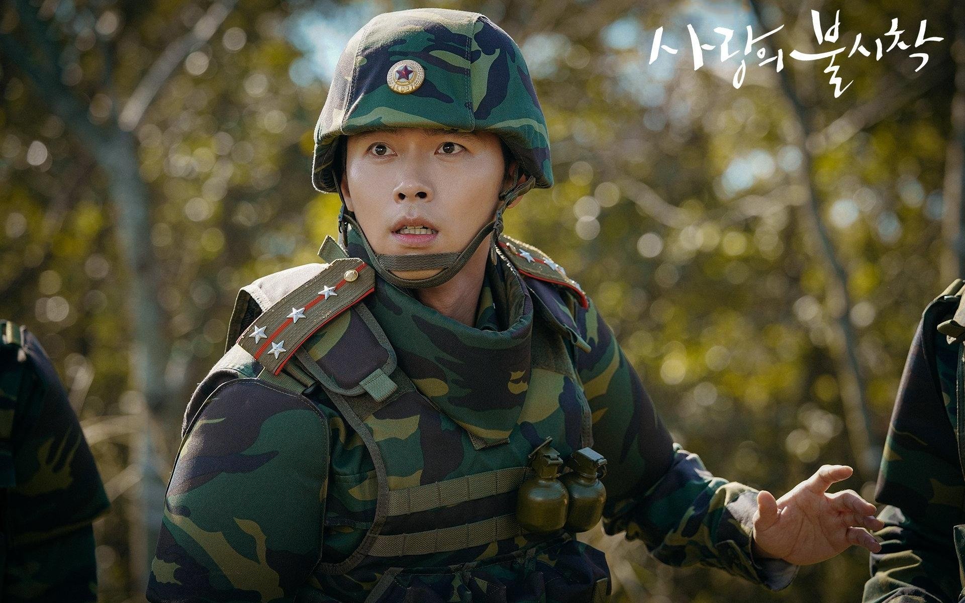 球迷原创歌曲走红成为比赛现场打气助威的重要标志,球迷经常唱的歌